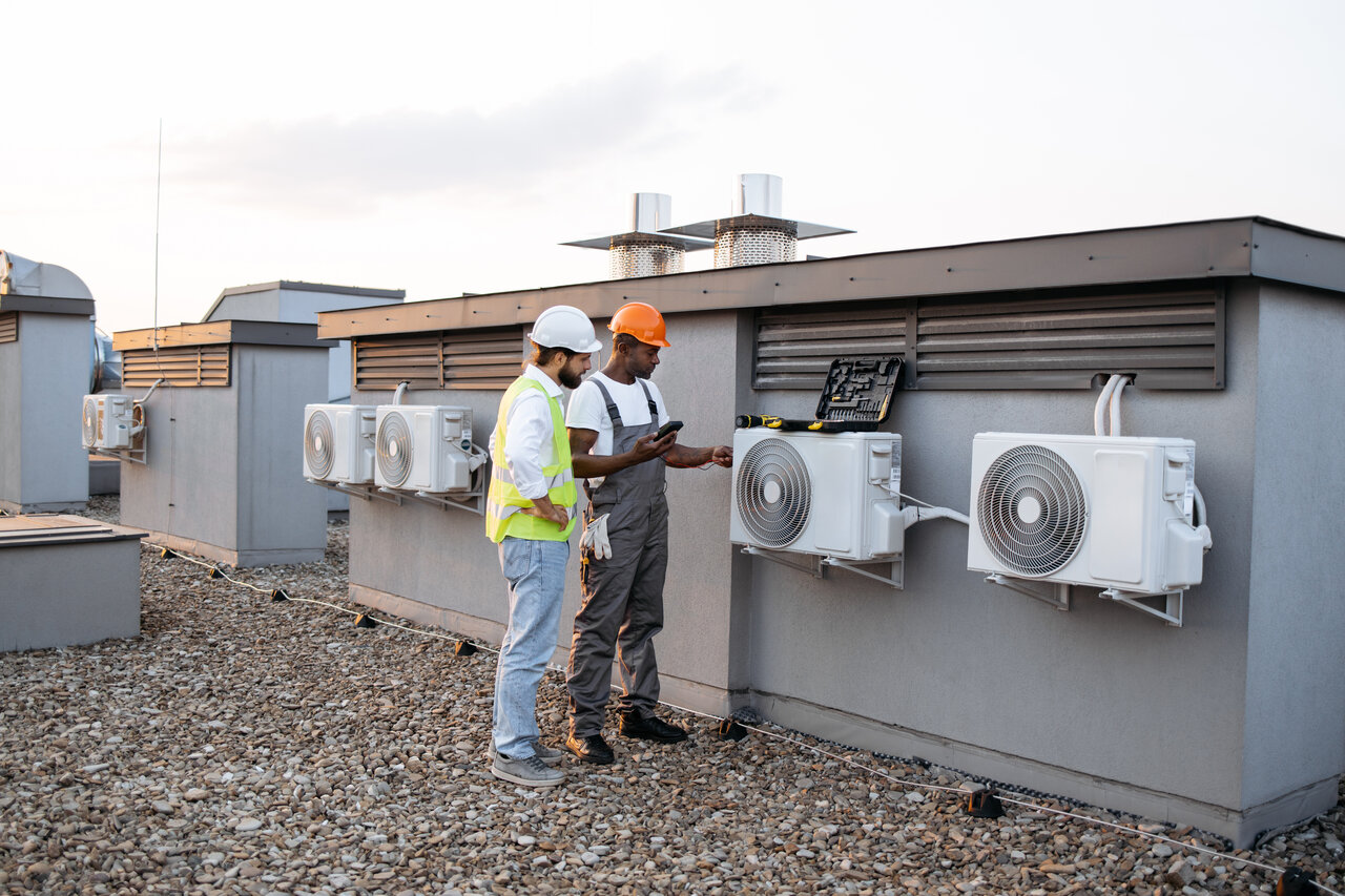 Key Factors To Consider When Selecting A Commercial Air Conditioning System | Weather Cool Inc.
