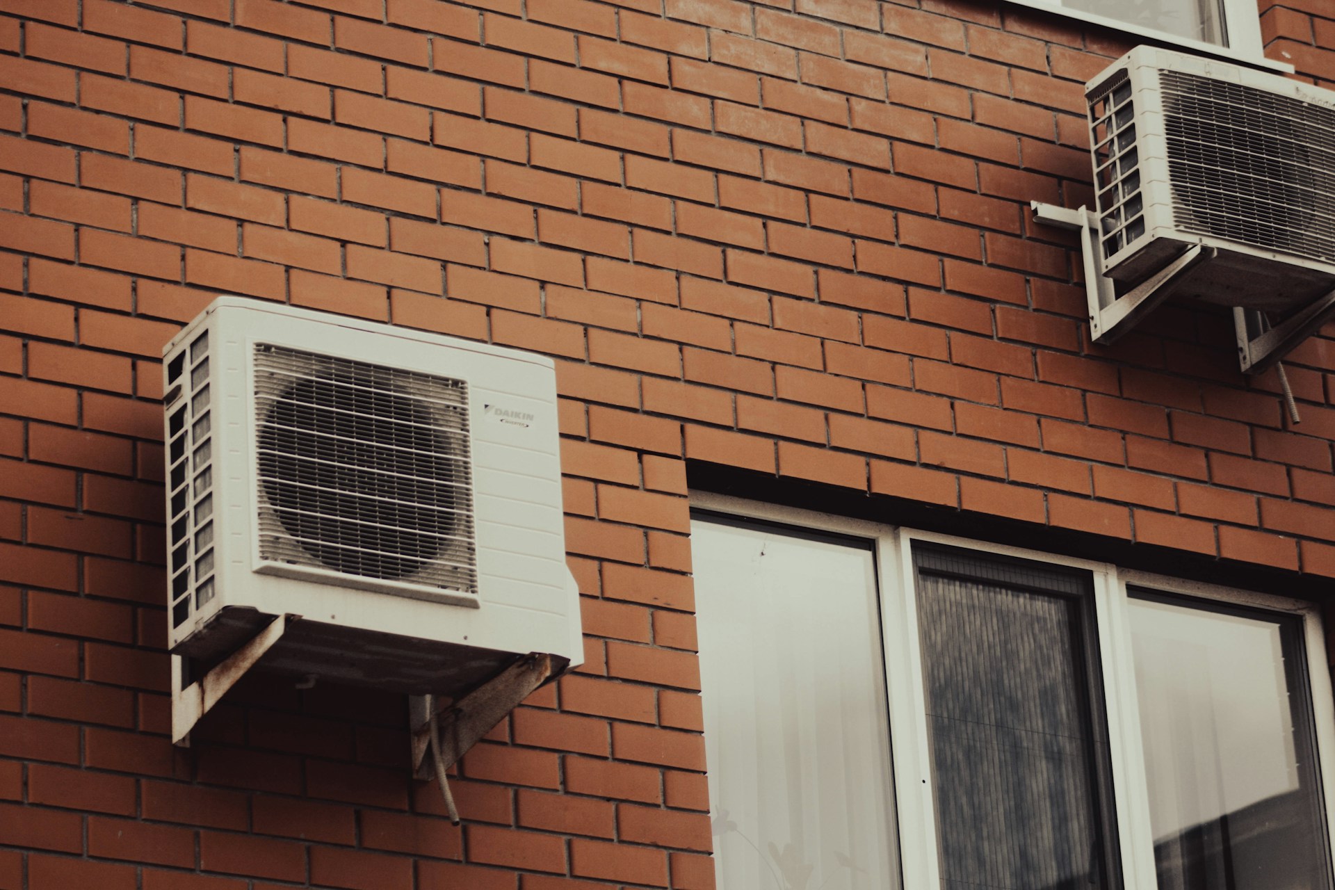 AC